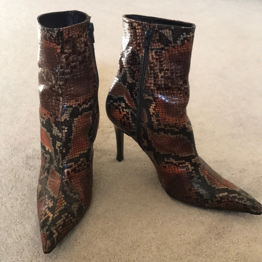 Stuart Weitzman Snake Print Boot Size 10 - image 1